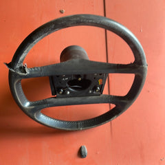 Extended Hub sport steering wheel