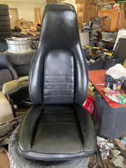 Driver side, manual black Recaro comfort seat