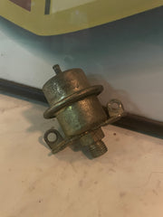 Fpr fuel pressure regulator for S2