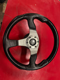 Momo Race steering wheel and hub