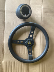 Momo prototipo steering wheel and hub